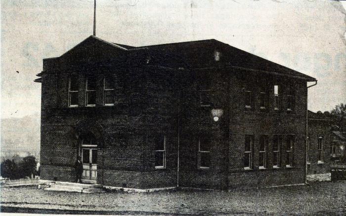 Lutesville School