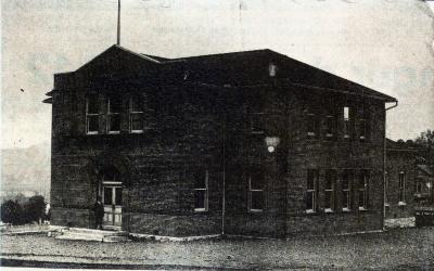 Lutesville School